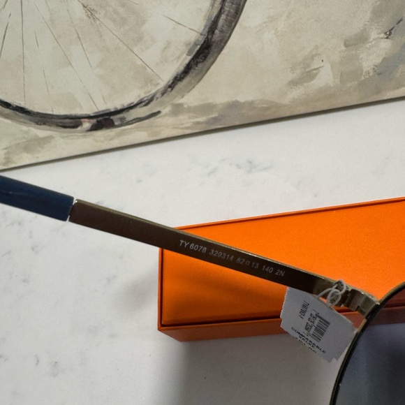 TORY BURCH blue/gold aviator sunglasses ❤️ - Picture 10 of 16